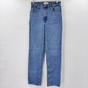 Abercrombie & Fitch Ultra High Rise The 90's Straight Leg Jeans Size 28